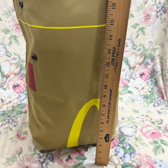 Canvas Backpack - Picture 7 of 12